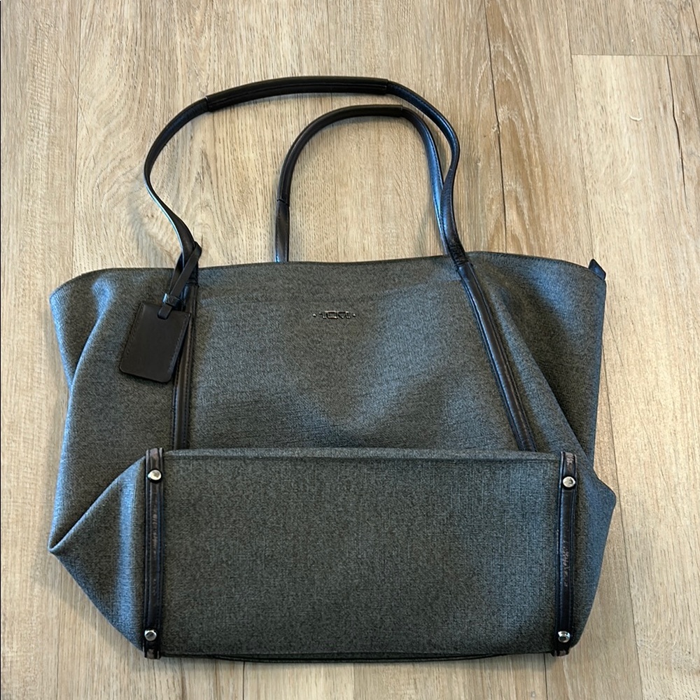 TUMI BAG